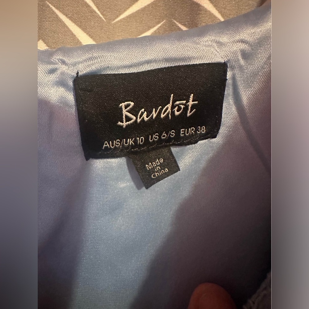 Bardot | Karlie Powder Blue Lace Cold Shoulder Dress, Size US6 - Picture 7 of 8